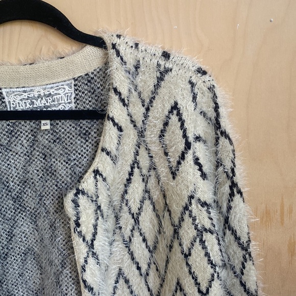 Pink Martini | Cozy Cardigan Sweater XS - Picture 2 of 5